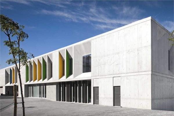 <p><b>En iyi eitim binas</b></p>  Portekiz, Braamcamp Freire Ortaokulu