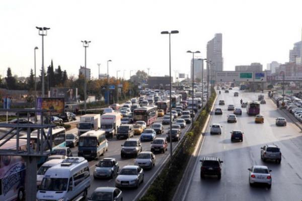 <p><b>FSM KPRS ANADOLU AVRUPA YN:</b></p>   Genellikle kpr ncesinde ya da kavack kava civarnda meydana gelen kazalar. Bu blgede genellikle TIR ile kk aracn kart hasarl kazalar oluyor. Her gn ortalama 3 kaza meydana geliyor.