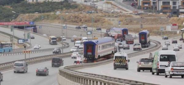 <p><b>LE YOLU:</b></p>   zellikle Nevzat Demir tesisleri civar ve Tepest ynnde ok sayda kaza meydana geliyor. Sabah trafiindeki younlukta kaza oran artyor.