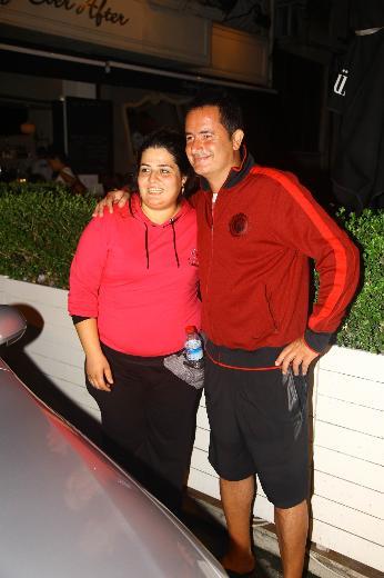 Bir tand kanalyla spor spikeri lker Yasin ile tanmas, televizyon kariyerinin balangcn oluturdu. Futbol bilgisiyle Yasin'i etkileyen ve Show TV'de spor muhabiri olarak almaya balayan Ilcal, ksa srede yapt rportajlar ve zel haberlerle ok beenildi. Asl yldznn parlamas ise ansal Byka'nn ekibine trasfer olmasyla balad. 2000'lerin bandaki popler spor magazin program 'Televole'de dnyay dolaarak sunduu program ok tutunca, bu konsept 'Acun Firarda' ad ile ayr bir programa dnt.