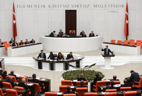 En ok Meclis'ten karma ve disiplin cezas alan milletvekili, CHP Kars Milletvekili Srr Atalay.