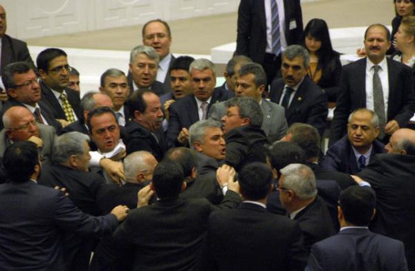 Milletvekili Selim Soley 4 Temmuz 1959'da 12 birleim, 24 ubat 1960'ta 3 birleim,