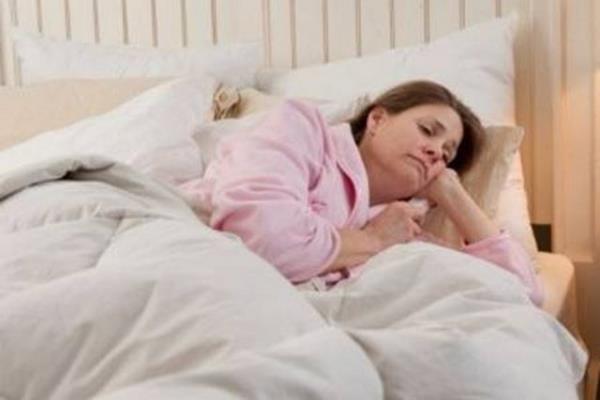 1998 ylnda, insann srt blgesindeki eklemler ile beynin uyku lobu arasnda iliki olduu kefedildi.