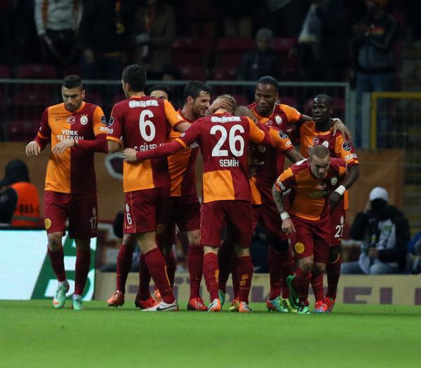 - Galatasarayllar siz 6-0 yazyorsunuz ya bizim aklmza baka ma geliyor :)