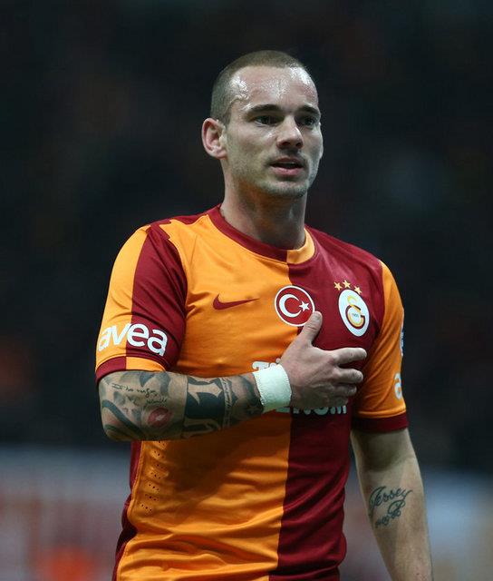 - Koyu bir Fenerbahe'li olarak diyorum ki u 6-0 muhabbetini kesin ve tebrik etmeyi renin.