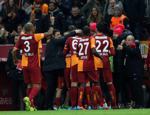 - Fenerbaheli olarak Galatasaray'a tebrikler..6-0 vay be