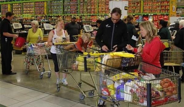 12. Markette deme srasnda ya da bankamatik kuyruundayken, srada beklemenin dip dibe durmak olduuna inanarak hemen ensenizde bitenler...