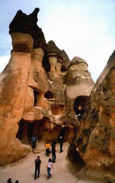 Kapadokya'da Peri Bacalar'nda trekking yapmak