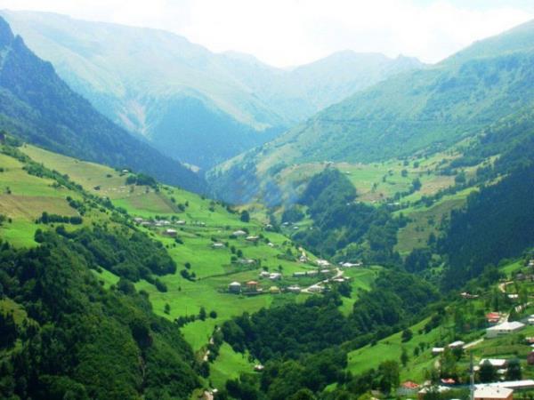 <p><b>31. Garip tatil</b></p>  Unutamayacan orijinallikte bir tatil tasarla, mesela karavanla Karadeniz gezisi, bir yoga kampnda bir hafta, bir da evinde av partisi ya da ok lks bir otelde hafta sonu...