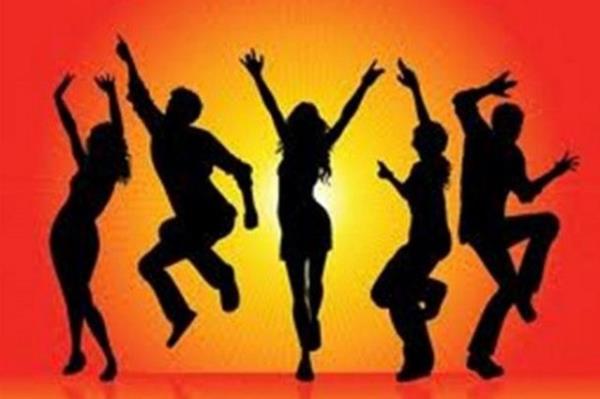 <p><b>33. Dans et</b></p>  Oryantal, direk dans ya da Beyonc stili... Ama hakikaten grenin duda uuklasn, hatta yllarca bu konuulsun.