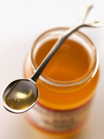 <p><b>Balda taklit ve tai yapan iletmeler ve rnleri unlar: </b></p>    Anadolu Eksper Gda Sanayi  ve D Tic. Ltd. ti.Ankara Szme iek Bal (Balda protein ve ham bal delta C13 deerleri arasndaki fark, Balda protein ve ham bal delta C13 deerlerinden hesaplanan C4 ekerleri oran) Tatzade