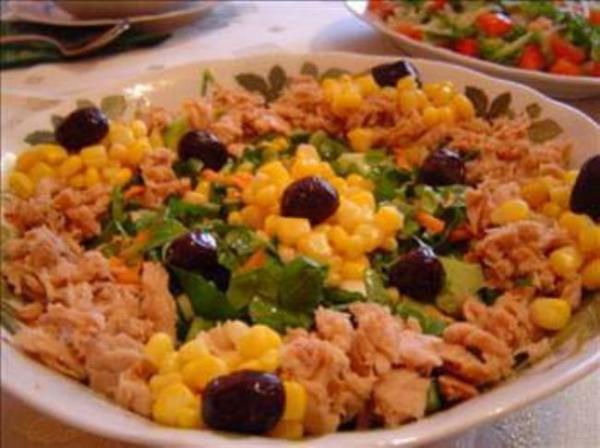 10. TON BALII: Dnyann en ok tketilen balklarndan olmasna ramen ok fazla yenildiinde sinir sistemine zarar vererek kalp hastalklar riskini artryor.