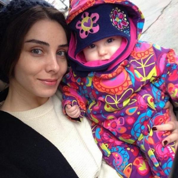 NUR FETTAHOLU Ablamn okuluna gidiyorum