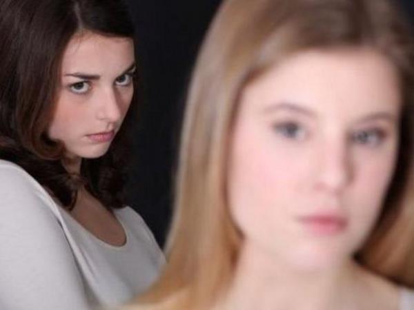 <p><b>KN TUTMAK </b></p>  Yaplan bir aratrmaya gre "affetmeyi" becerebilen, uzun sre kin tutmayan, fkesini yattrabilen insanlar her adan daha salkl.