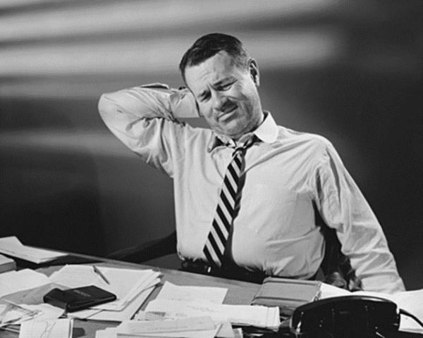 Hele ki doru pozisyonda, belinizi destekleyen, dik bir konumda oturmuyorsanz bel ars sizin iin kanlmaz.