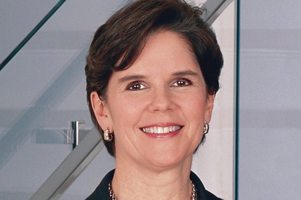 <p><b>12. Phebe Novakovic</b></p>  General Dynamics Bakan ve CEO'su