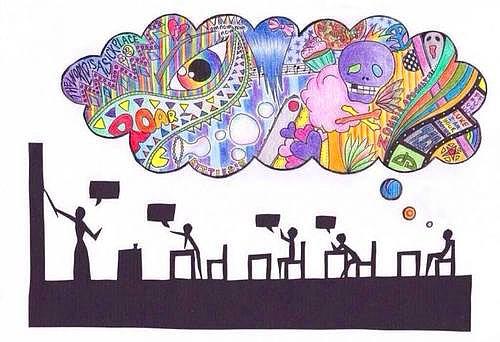 Dncelerimiz, Fikirlerimiz, Hayallerimiz Bir Snfn inde Bouluyor.