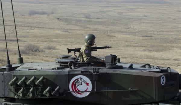 Komutanln eitim ve tatbikat alan olan Kepiryatak blgesinde tanklar iin zel olarak hazrlanan imkan ve kabiliyet parkuru yer alyor.