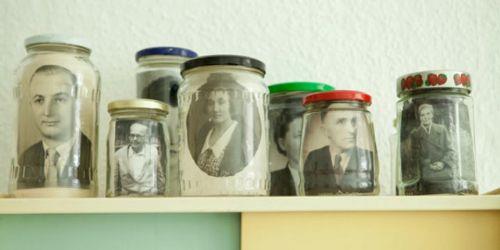 <p><b>10. Gemie, anlarnza dnn</b></p>   Eski resimlerinize, tuttuunuz gnlklere, mektuplara bakn, o zaman yaayn hayalinizde o an tekrar yaayn zihninizi ne kadar geriye gtrp zorlarsanz o kadar iyi olacaktr.