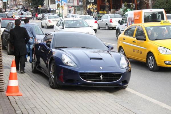 VOLKAN DEMREL - Ferrari California