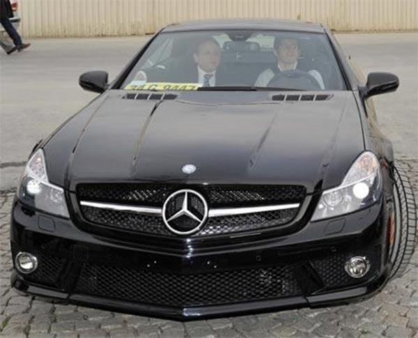 EMRE BELZOLU - MERCEDES SL 63 AMG