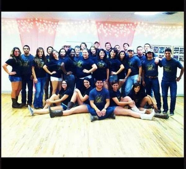 10. Uzun bacaklarnz yznden birisiyle yan yana yrmek ok zordur. Hep nde kalrsnz