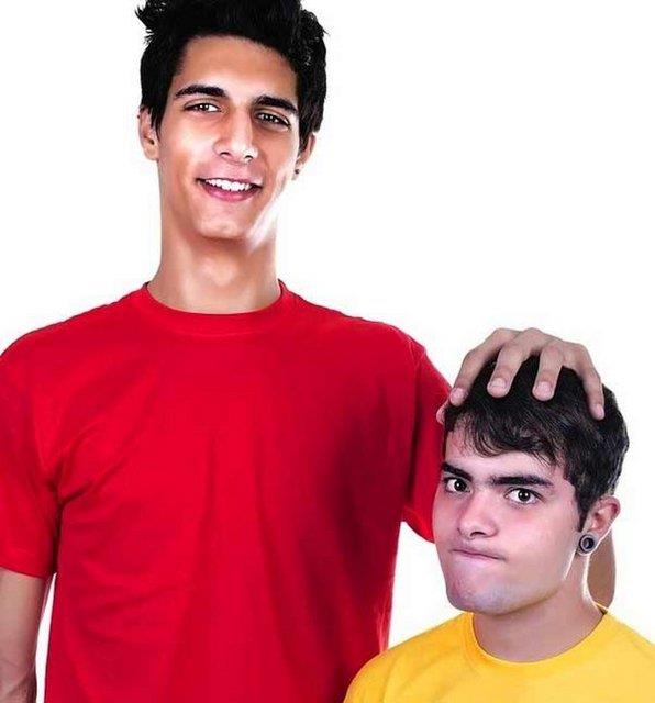 23. Ve ksa boylu insanlar size hep hnla bakar.