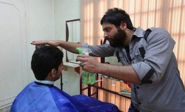 <p><b>12. iek gibi sulandn hisseden mazlum. </b></p>  Tra balarken gzn kapatr ve iin bitmesini bekler.