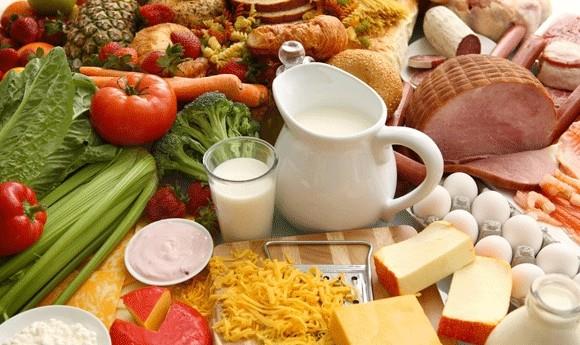 <p><b>20) EYREN DENEYN </b></p>  Uzmanlar, kilo vermenin en iyi yollarndan birinin de taban eyreini bitirmek olduunu sylyor. Tabanzdaki yemein eyreini yedikten sonra 20 dakika kadar bekleyin.