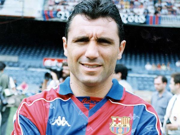 "Beni durdurmak iin tabancaya ihtiya duyarlard. Ama Messiyi durdurmak iin makineli tfee ihtiya var." <b>HRSTO STOICHKOV</b>