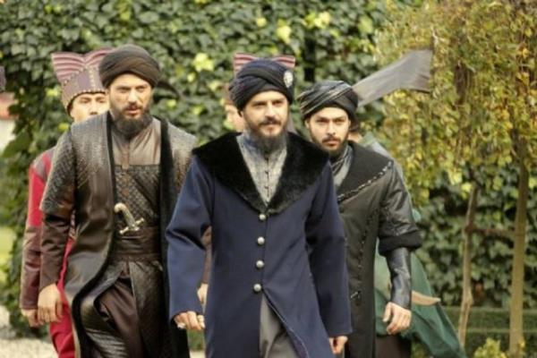 <p>Dkldi gzya ylduzlar oald fign Dem-i memt kymet gninden old nin</p>    <b>Gnmz Trkesi:</b> Gzya yldzlar dkld, feryat oald; onun lm saati kyamet gnn andrd