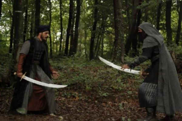 <p>Tulund mihr-i cemli bozuld dvn Veble koydlar l ile l-i Osmn</p>    <b>Gnmz Trkesi:</b> Yznn gnei batt, divan dald. Osmanl sultann hile ile gnaha soktular.