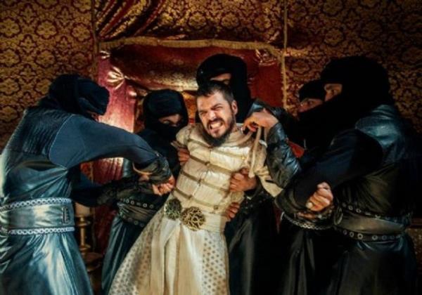 <p>lh cennet-i Firdevs ana durag olsun Nizm- lem olan pdih sag olsun</p>    <b>Gnmz Trkesi:</b> Allah'm! Firdevs cenneti ona mesken olsun. leme nizam veren padiah sa olsun.