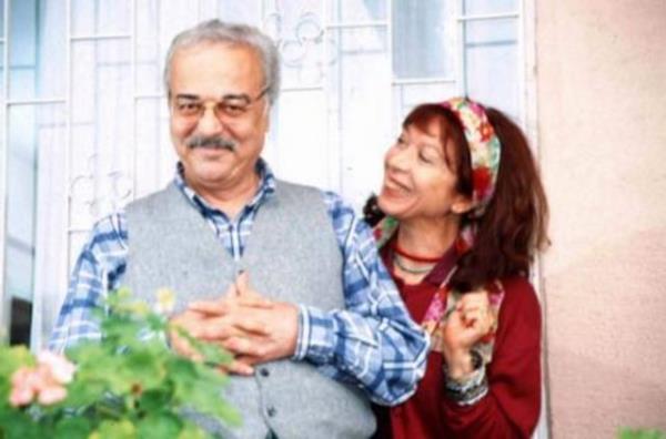 <p><b>MEHMET AKAN</b></p>  Huysuz ve cimri apartman yneticisi Sabri bey yani Mehmet Akan 2006 ylnda aramzdan ayrld.