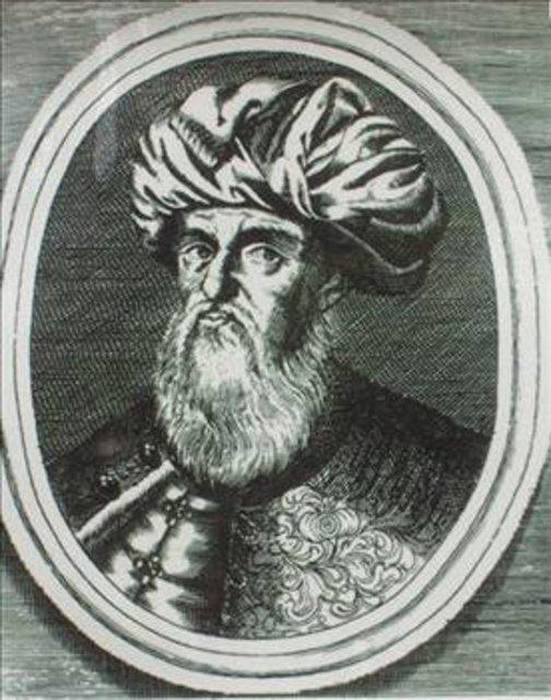 <p><b>ki yerde mezar olan devlet adamlar</b></p>  Bu nedenle, ba baka yerde, bedeni baka yerde gml iki mezar olan devlet adamlar, sadrazamlar oktur.. Bunlardan en mehuru mehuru Merzifonlu Kara Mustafa Paa idi.