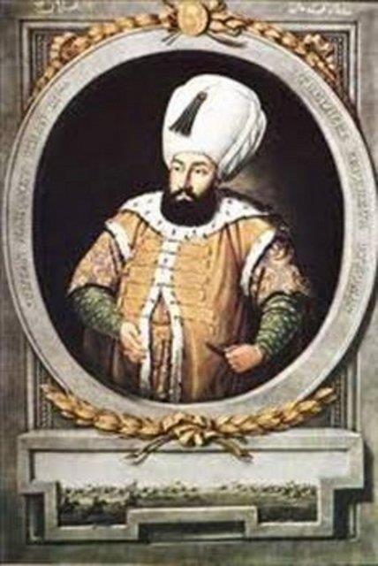 <p><b>Padiahlar kardelerini infaz ettirirdi</b></p>  Fatih Sultan Mehmet'in imparatorluun devamlln salamak amacyla kard, "Nizam Alem" ferman gereince, fermann metni yledir: