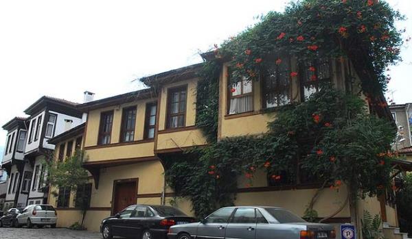 EHR: Konya, Kayseri, Sivas, Erzurum, Diyarbakr, Aksaray, Karamanda Seluklu; stanbul, Manisa, Bursa, Edirne, Amasya, Trabzon, Balkesirde ise Osmanl izleri tayan evlere tevik verilecek.