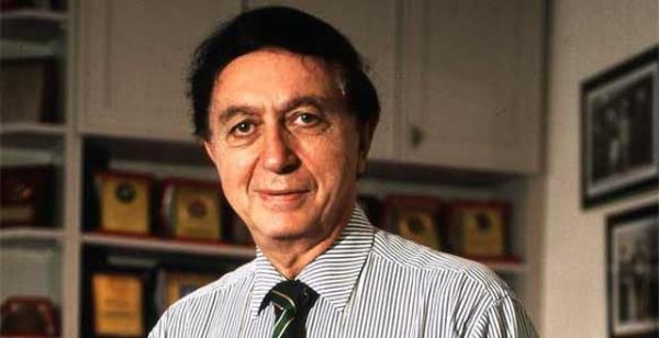 <b>ZEYR GARH:</b> nl iadam zeyir Garih Eyp mezarlnda ldrlmt. 25 Austos 2001 gn kimseyi yanna almadan arabasyla Eyp Mezarlna gitti. Kendisinden para isteyen kiiye para vermeyince bakland. Tabi zeyir Garih'in ldrlnde MOSSAD'n parmann da olduu ok konuuldu.