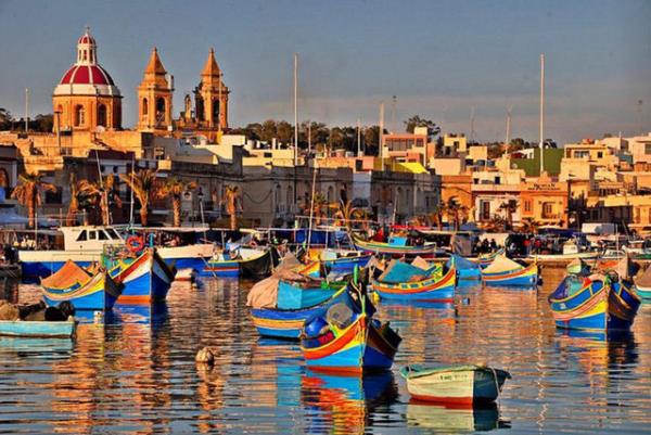 <p><b>39. Marsaxlokk, Malta </b></p>  Her pazar kentte kurulan balk pazar.