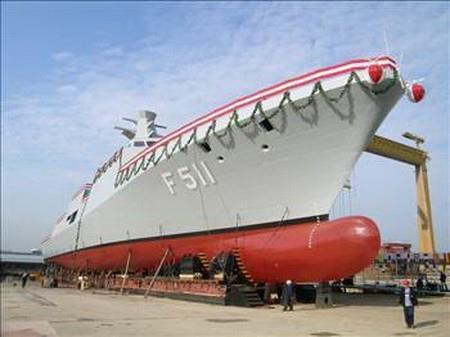 M�LGEM - M�LL� GEM� 02 Kas�m 2010 tarihinden itibaren deniz seyirlerine ba�lanarak performans kontrolleri yap�ld�. Milgem projesinin ikinci gemisi olan B�y�kada (F-512)'n�n tekne in�as� da �stanbul Tersanesi Komutanl���'nda devam etmektedir. 99 metre boyundaki geminin, azami geni�li�i ise 14.40 metreyi buluyor.