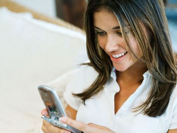 12. S�rekli cep telefonunla ilgilenmenden.