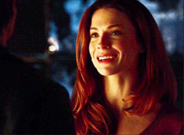 16. Arkada�lar�n�n yan�nda "a�kitom", "ku�um", "mini�im" gibi sevgi   s�zc�kleri kullan�lmas�ndan ve �srarla kar��l�k beklenmesinden.