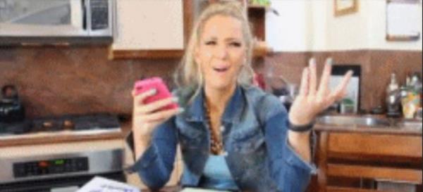 48. Telefonlar�n�n a��lmamas�ndan.   <p>47- ve 48. maddeler aras�ndaki ironiye dikkat l�tfen!</p>