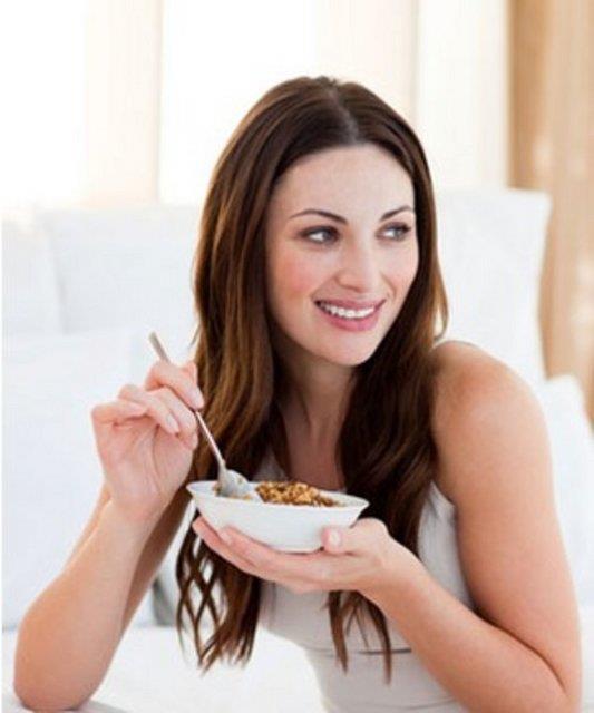 11.00 Vcudun tam formunda olduu, verimli olmaya programl bir saat. Kalp ve dolam o kadar zinde ki yaplan muayenelerde kalpteki bir bozukluk gzden kaabilir. Hazr cevaplk tavan yapar, zellikle hesap ileri, matematik devleri zorlanmadan zlr.