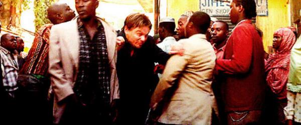 <p><b>5. Sen ben, bir iki tane de liseden arkada ite </b></p>  Sizi yakn arkadalar ile tantrmak isteyen sevgilinizin klasik yalandr. Sz edilen mekana gittiinizde oradaki kii says 15'in altndaysa bizi bulun.