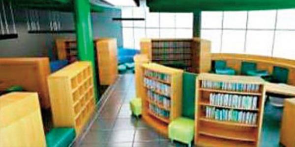 <p>DEPREM RSKNE DKKAT</P>  Okul yaplmadan nce Trkiye&#8217;nin deprem blgesi olduu dikkate alnarak, arazinin jeopolitik adan riskleri incelenecek. Okulun yaplaca arazi fay hatt, takn sahas, toprak kaymas, yksek yangn riski veya yeralt kaynaklar asndan incelenecek. -Okullarda renci bana 25-30 metrekare yer ayrlacak. -Arsann yzde 65&#8217;i yeil alan olacak. Bahelerde amfitiyatro ve gezinti yollar yaplacak. -Etkin bir eitim-retim iin aydnlatma, havalandrma, ses, s gibi her trl konfor planlanacak. -Merdivenler gkkua rengine boyanacak.