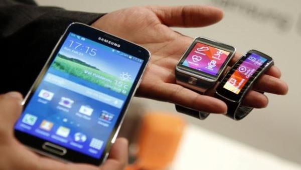 Dozunu her geen gn arttran akll telefon rekabetinde Samsung son kozunu oynad. Samsung uzun zamandan beri beklenen ve amiral gemisi akll telefon olarak adlandrlan Galaxy S5i tantt.