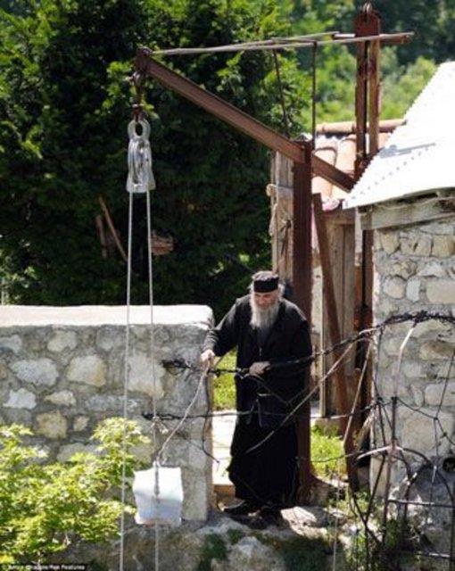 O srada en ok gkyzn zledim. Daha sonra knca hayatmda byk deiiklik yaparak din adam oldum...