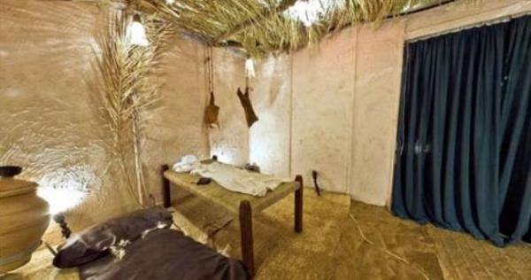 Suudi Arabistan'n Cidde ehrinde Hazreti Muhammed'in hayatn geirdi mtevaz evin replikas yapld.