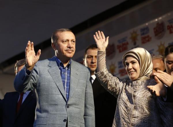 bir yiit sevdik adna usta dedik